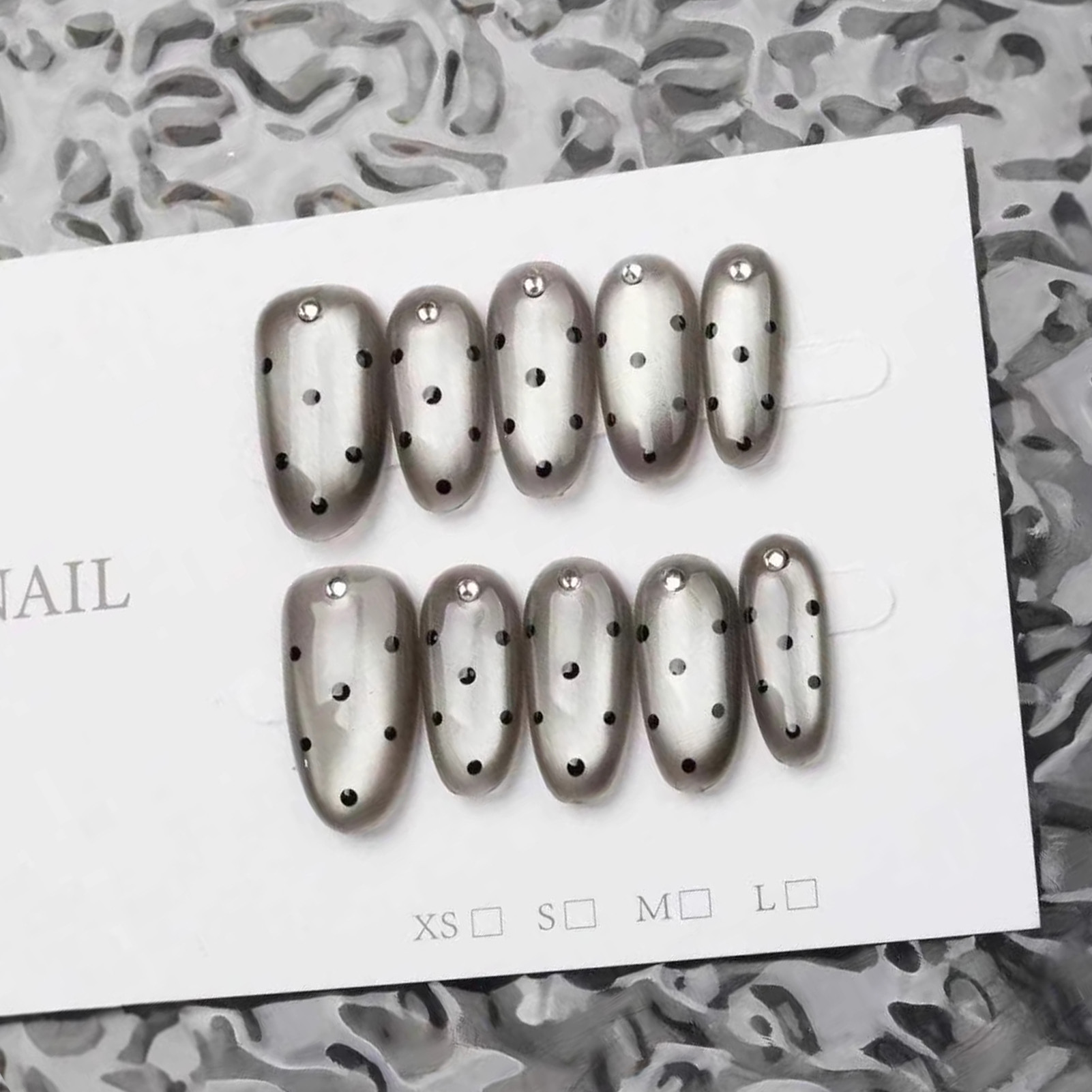 Decorating Tip Set - 10 stuks handgemaakte opzetnagels, zwarte polkadot