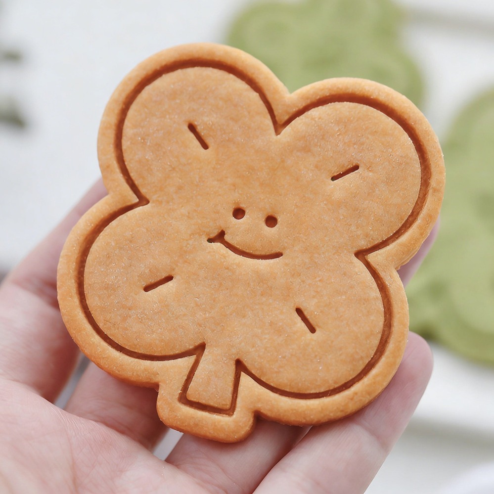 Lucky Four-Leaf Clover Cookie  - Kitchen Equipment For Baking recensie en prijs